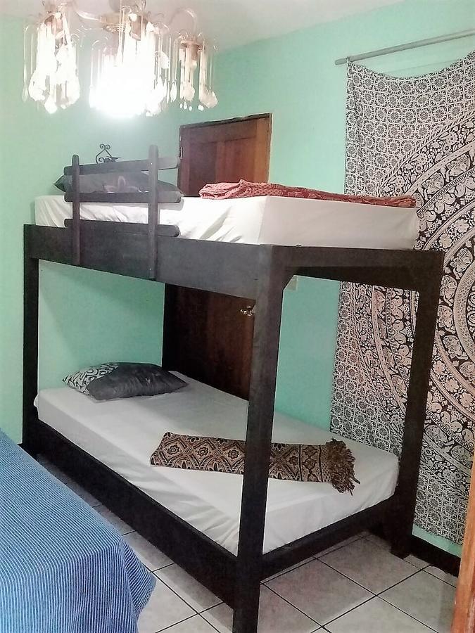 La Vieja Terraza Hostel Antigua ภายนอก รูปภาพ