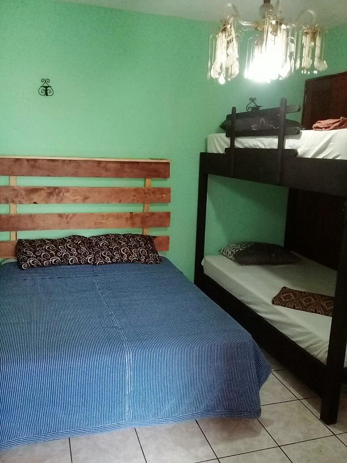 La Vieja Terraza Hostel Antigua ภายนอก รูปภาพ